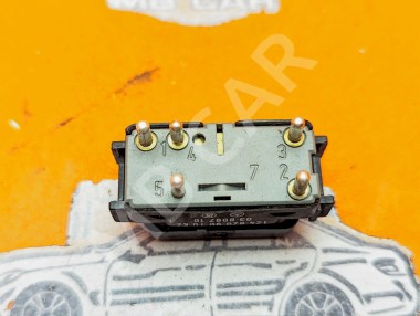 Кнопка стеклоподъемников MERCEDES-BENZ E-класс W124/S124/C124/A124 (1984 - 1997) — Разборка Мерседес