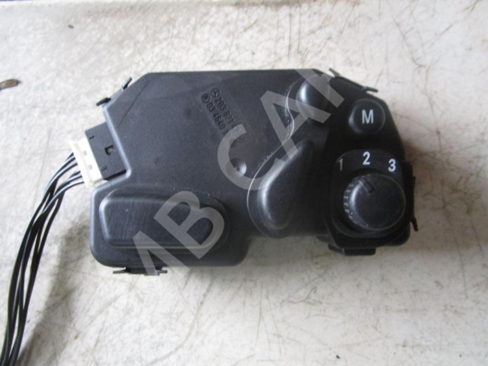Джойстик MERCEDES-BENZ C-класс W203/S203/CL203 рестайлинг (2004 - 2008) фото 1 &mdash; Разборка Мерседес