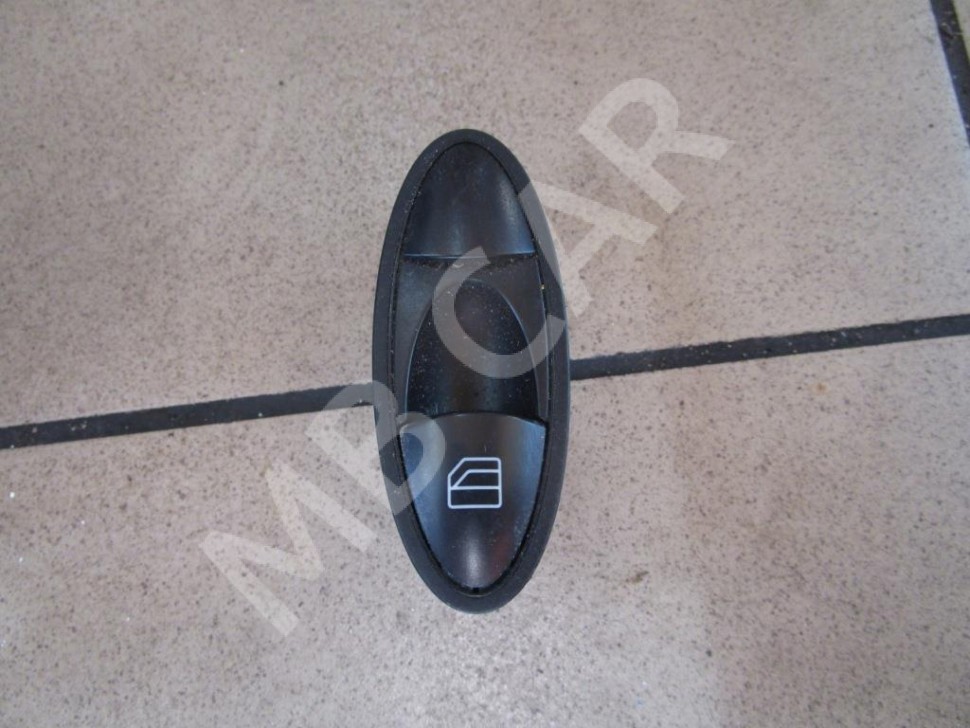 Кнопка стеклоподъемников MERCEDES-BENZ E-класс W211/S211 (2002 - 2006) фото 1 — Разборка Мерседес