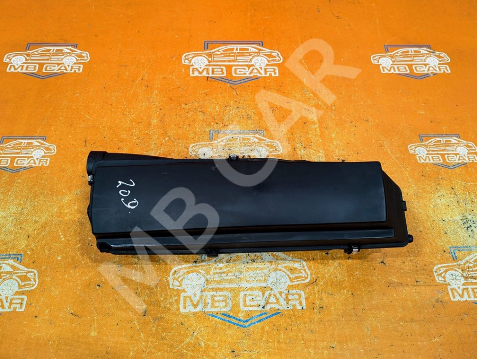 Корпус воздушного фильтра MERCEDES-BENZ E-класс W211/S211 (2002 - 2006) фото 1 — Разборка Мерседес