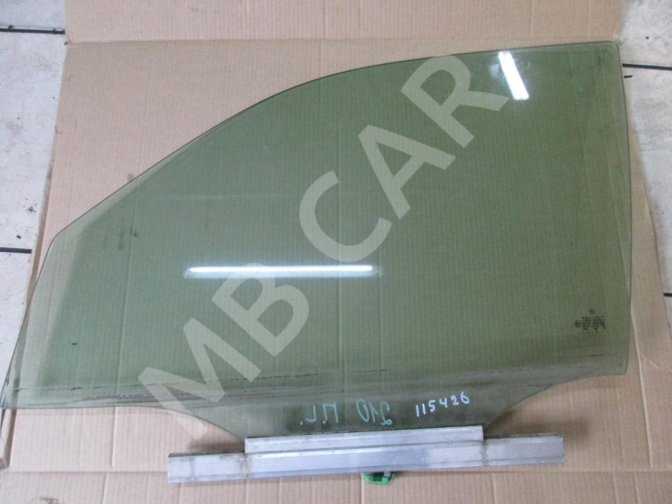Стекло переднее левое MERCEDES-BENZ E-класс W210/S210 (1995 - 1999) фото 1 — Разборка Мерседес