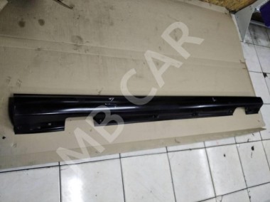 Порог пластиковый правый MERCEDES-BENZ B-класс W246 рестайлинг (2014 - 2018) — Разборка Мерседес