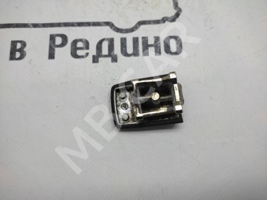 Крышка ручки двери MERCEDES-BENZ W124 W124/S124/C124/A124 (1984 - 1993) — Разборка Мерседес