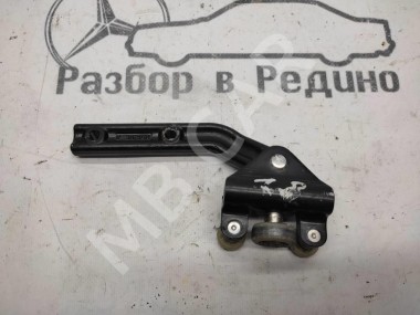 Ролик сдвижной двери MERCEDES-BENZ VANEO W414 (2001 - 2005) — Разборка Мерседес