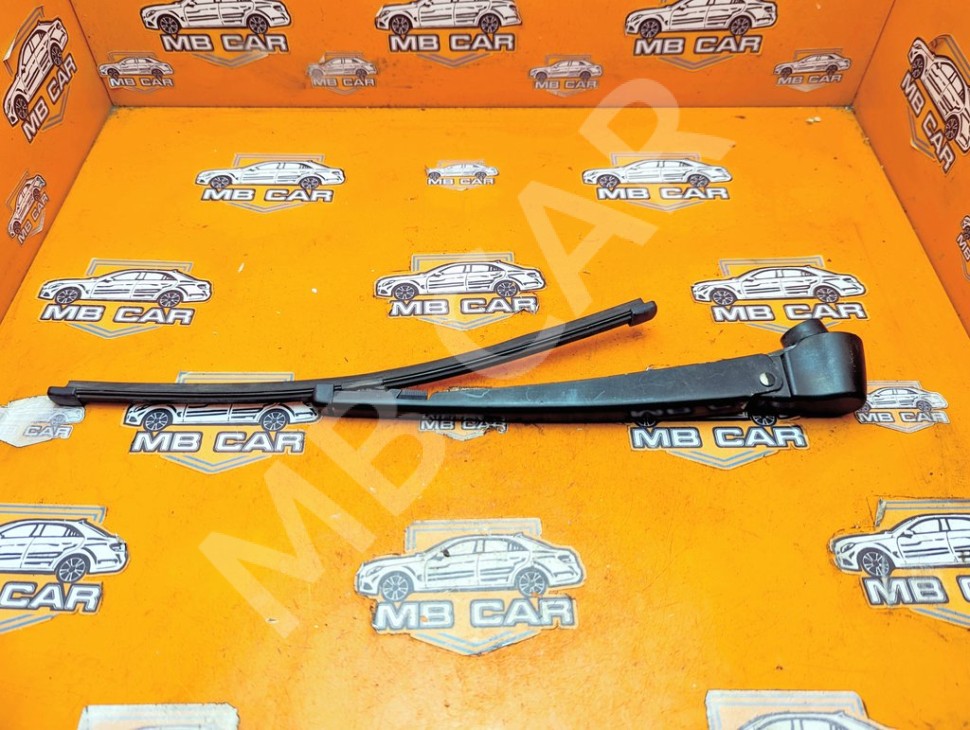 Поводок дворников MERCEDES-BENZ GLA-класс X156 (2013 - 2017) фото 1 &mdash; Разборка Мерседес