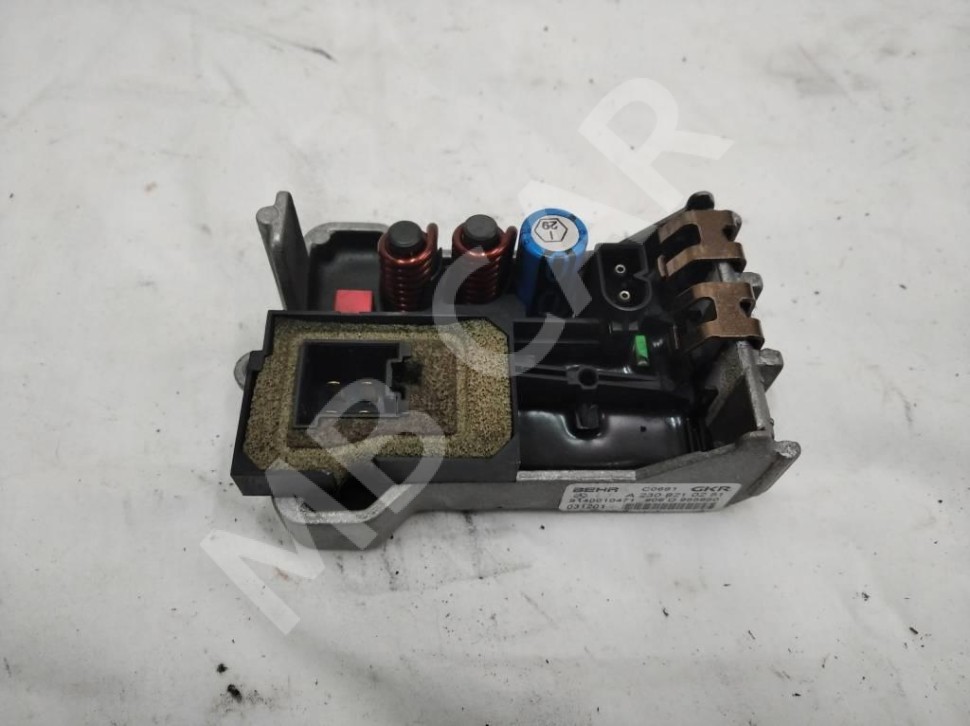 Реле моторчика печки MERCEDES-BENZ E-класс W211/S211 (2002 - 2006) фото 1 — Разборка Мерседес
