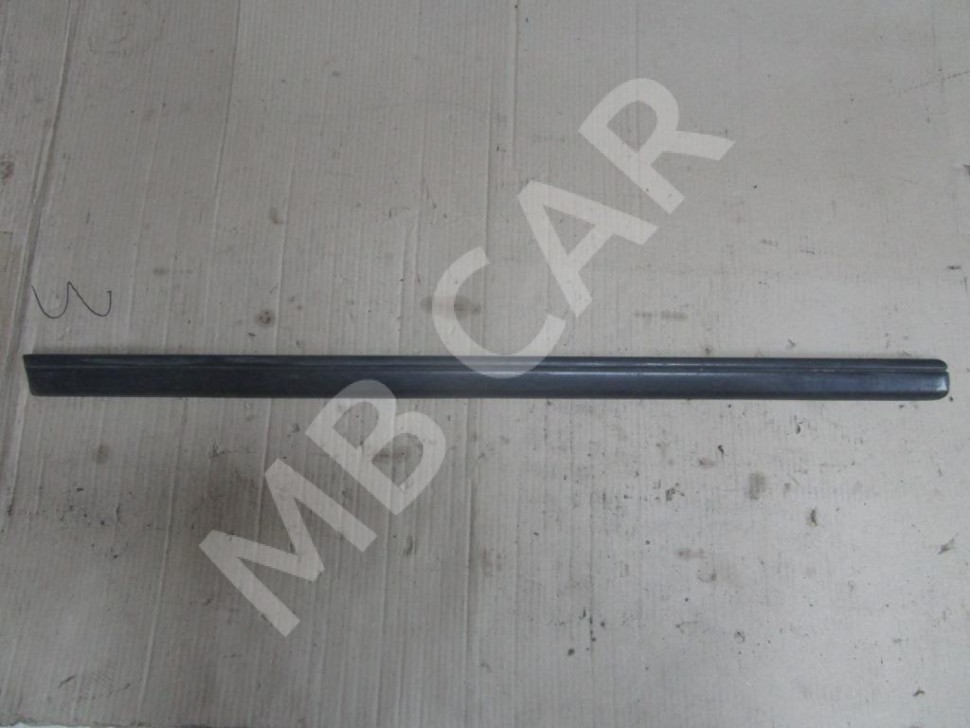 Молдинг двери MERCEDES-BENZ W124 W124/S124/C124/A124 (1984 - 1993) фото 1 — Разборка Мерседес