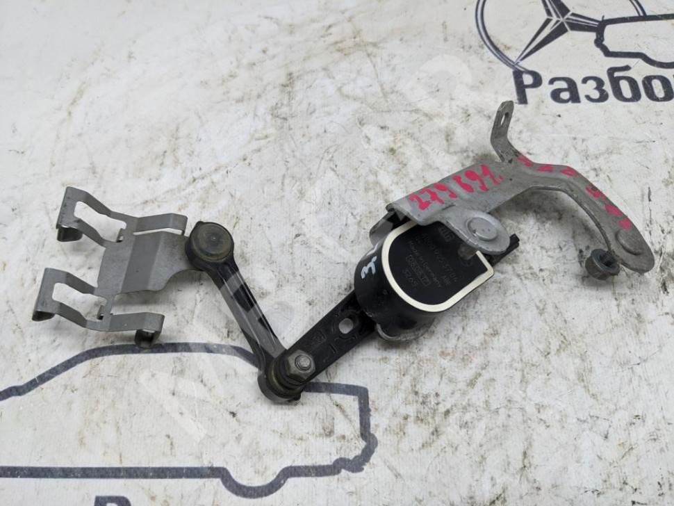 Датчик уровня пола MERCEDES-BENZ C-класс W205/S205/C205/A205 (2014 - 2018) фото 1 &mdash; Разборка Мерседес