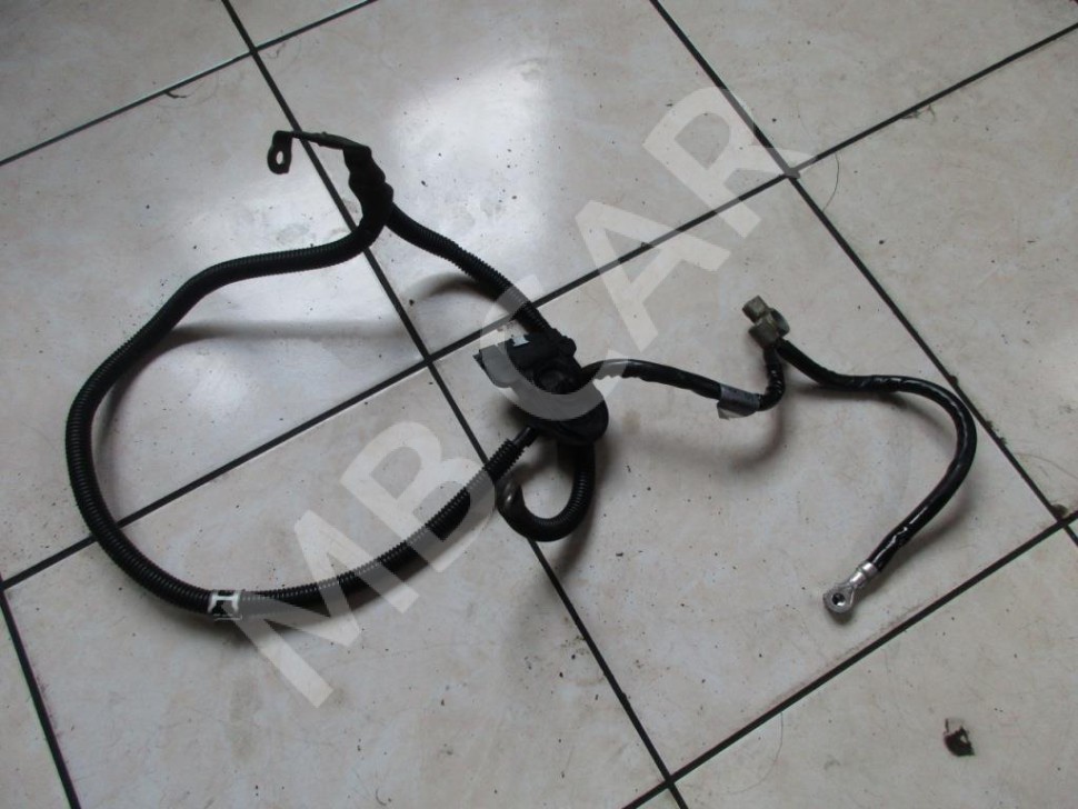 Провод плюсовой MERCEDES-BENZ C-класс W203/S203/CL203 рестайлинг (2004 - 2008) фото 1 — Разборка Мерседес