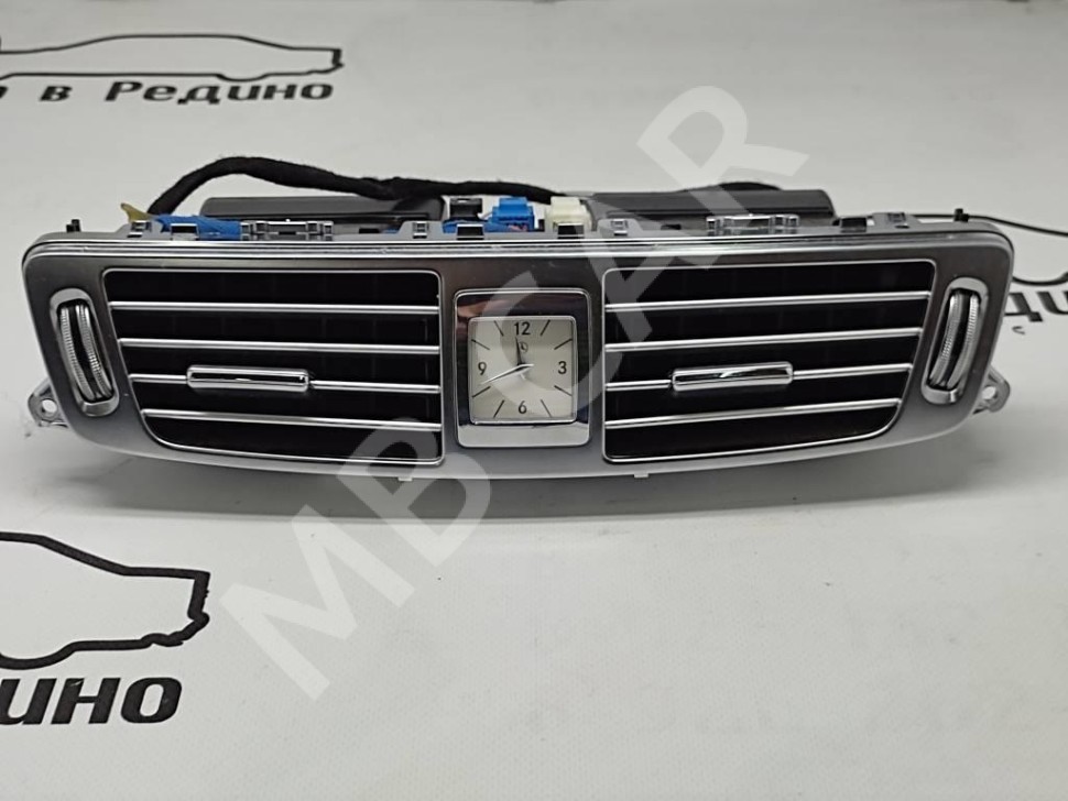 Воздуховод центральный MERCEDES-BENZ CLS-класс C218/X218 (2010 - 2014) фото 1 — Разборка Мерседес