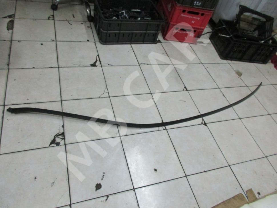 Молдинг крыши MERCEDES-BENZ C-класс W205/S205/C205/A205 (2014 - 2018) фото 1 — Разборка Мерседес