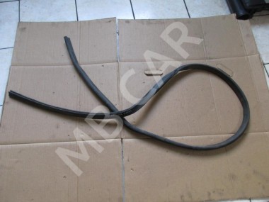 Уплотнитель моторного отсека MERCEDES-BENZ M-класс W164 (2005 - 2008) — Разборка Мерседес