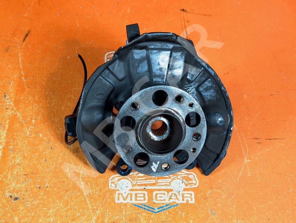 Кулак поворотный передний правый MERCEDES-BENZ A-класс W168 рестайлинг (2001 - 2004) фото 1 &mdash; Разборка Мерседес