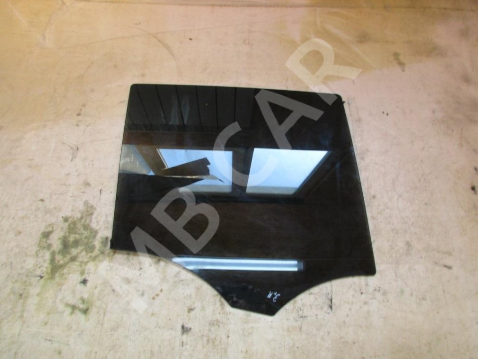 Стекло заднее правое MERCEDES-BENZ M-класс W164 рестайлинг (2008 - 2011) фото 1 — Разборка Мерседес