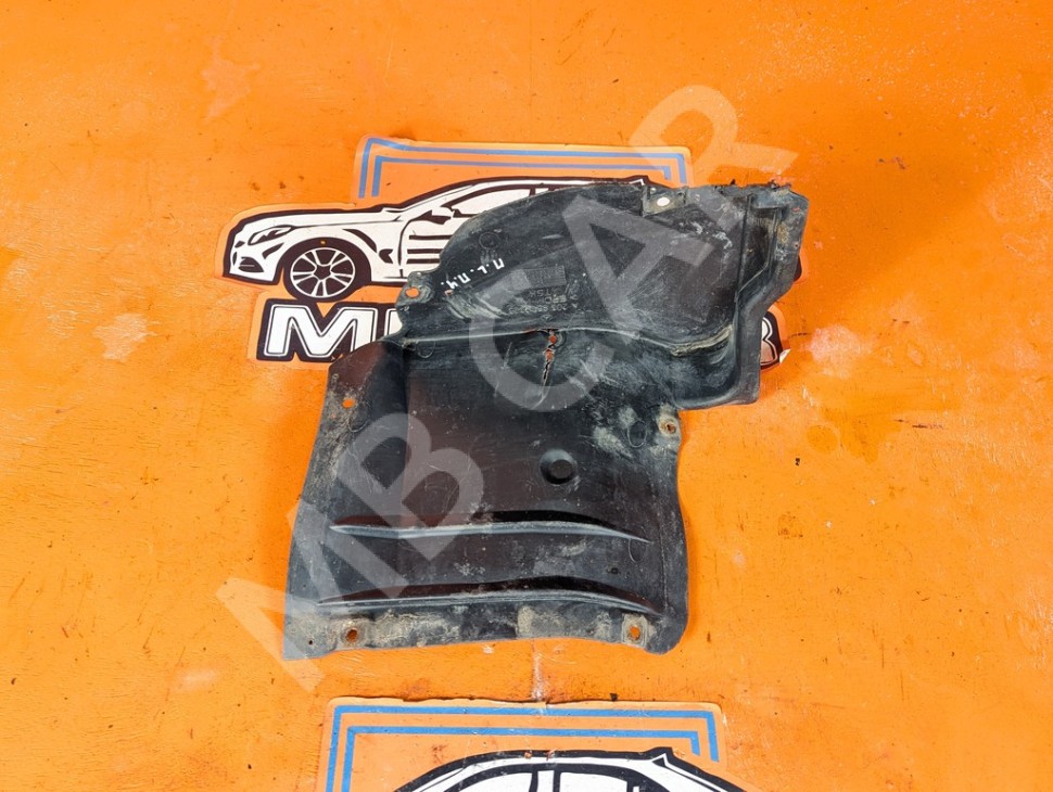 Подкрылок передний левый, передняя часть MERCEDES-BENZ C-класс W203/S203/CL203 рестайлинг (2004 - 2008) фото 1 &mdash; Разборка Мерседес