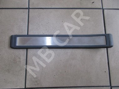 Накладка порога внутренняя MERCEDES-BENZ E-класс W211/S211 (2002 - 2006) — Разборка Мерседес