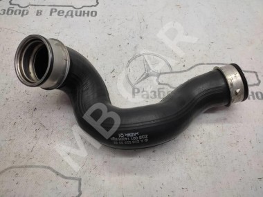 Патрубок интеркулера MERCEDES-BENZ C-класс W203/S203/CL203 (2000 - 2004) — Разборка Мерседес