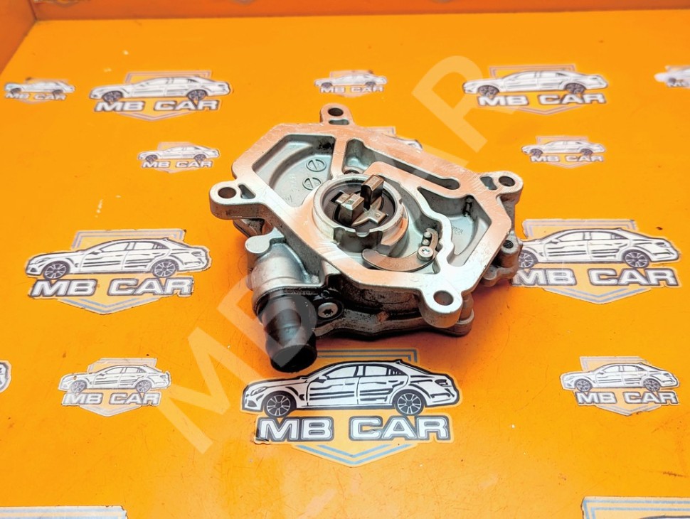 Насос вакуумный MERCEDES-BENZ C-класс W205/S205/C205/A205 (2014 - 2018) фото 1 — Разборка Мерседес