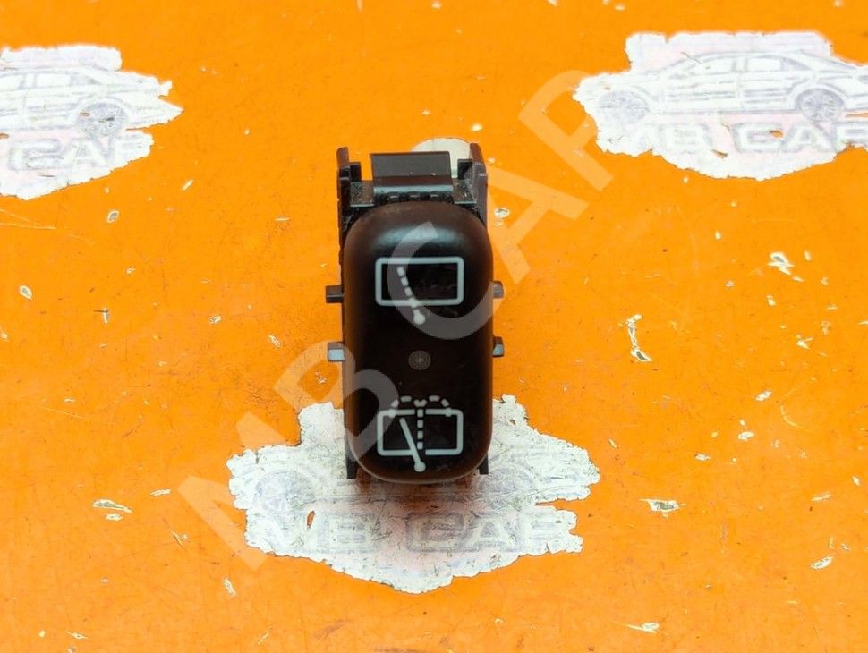 Кнопка MERCEDES-BENZ M-класс W163 рестайлинг (2001 - 2005) фото 1 &mdash; Разборка Мерседес