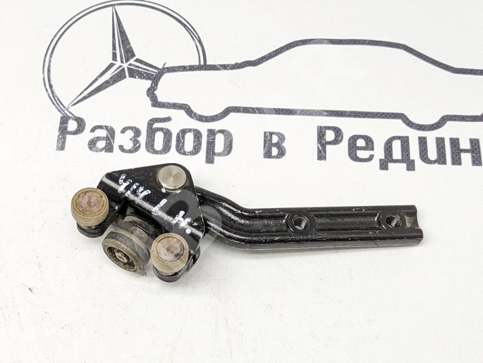 Ролик сдвижной двери MERCEDES-BENZ VANEO W414 (2001 - 2005) фото 1 — Разборка Мерседес