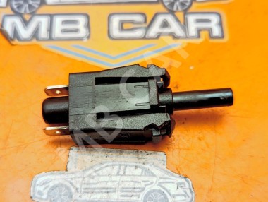 Выключатель стоп-сигнала MERCEDES-BENZ E-класс AMG W211/S211 (2002 - 2006) — Разборка Мерседес