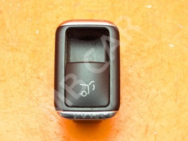 Кнопка открытия багажника MERCEDES-BENZ GLS-класс X166 (2015 - 2019) &mdash; Разборка Мерседес