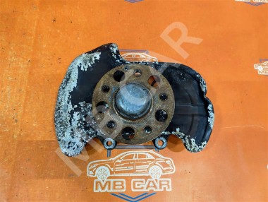 Кулак поворотный передний левый MERCEDES-BENZ C-класс W204/S204 (2006 - 2011) — Разборка Мерседес