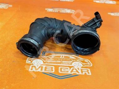 Патрубок воздушный MERCEDES-BENZ C-класс W204/S204 (2006 - 2011) — Разборка Мерседес