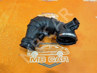 Патрубок воздушный MERCEDES-BENZ C-класс W204/S204 (2006 - 2011) — Разборка Мерседес