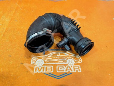 Патрубок воздушный MERCEDES-BENZ C-класс W204/S204 (2006 - 2011) — Разборка Мерседес