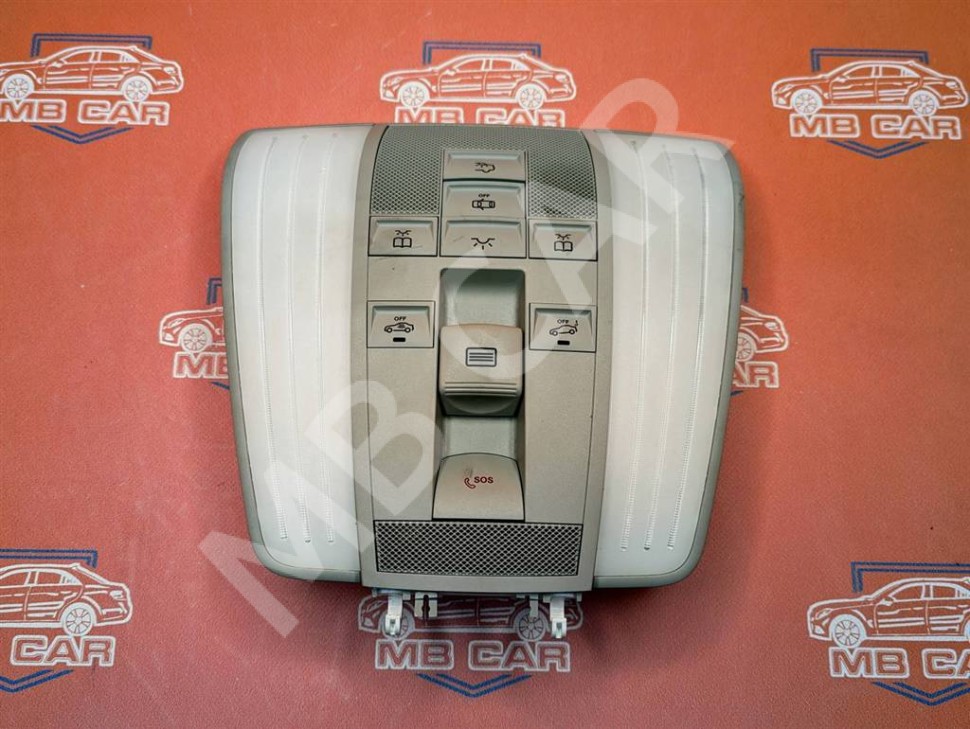 Плафон салона MERCEDES-BENZ CLS-класс C218/X218 рестайлинг (2014 - 2017) фото 1 — Разборка Мерседес