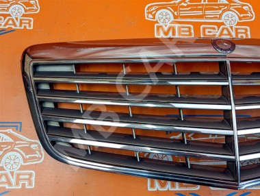 Решетка радиатора MERCEDES-BENZ E-класс W211/S211 (2002 - 2006) — Разборка Мерседес