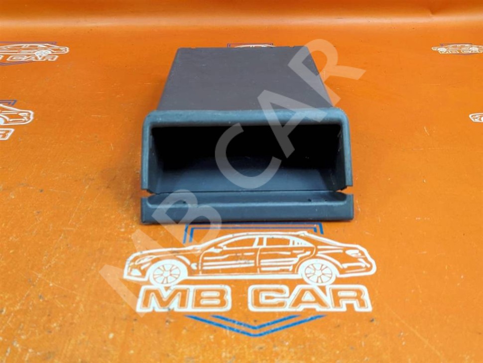 Вещевой отсек MERCEDES-BENZ Sprinter W901-905 (1995 - 2006) фото 1 — Разборка Мерседес