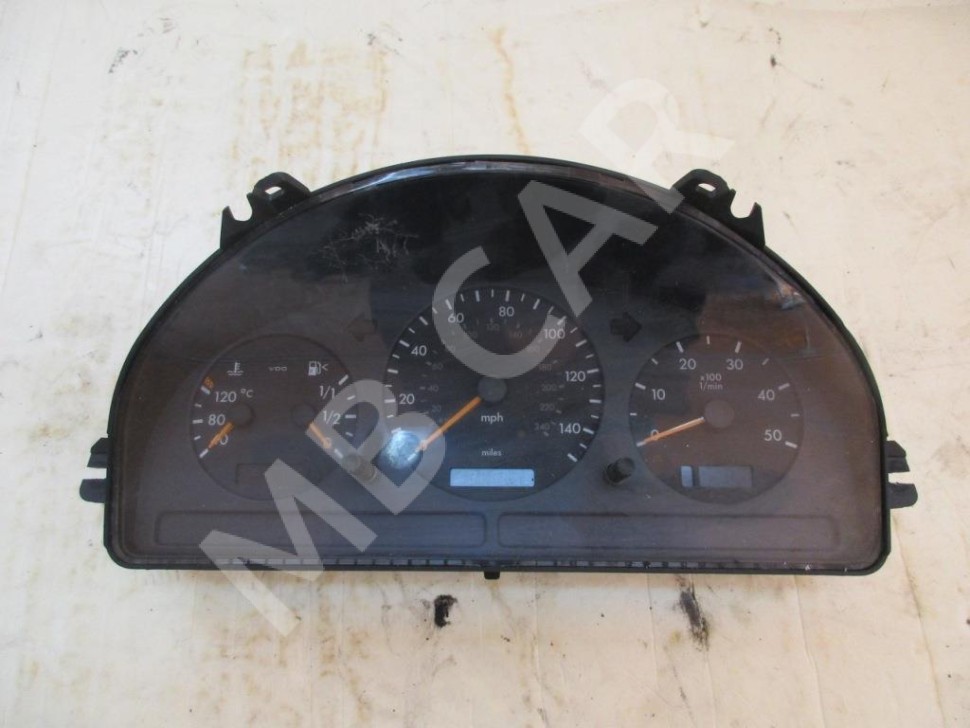 Щиток приборов MERCEDES-BENZ M-класс W163 рестайлинг (2001 - 2005) фото 1 — Разборка Мерседес