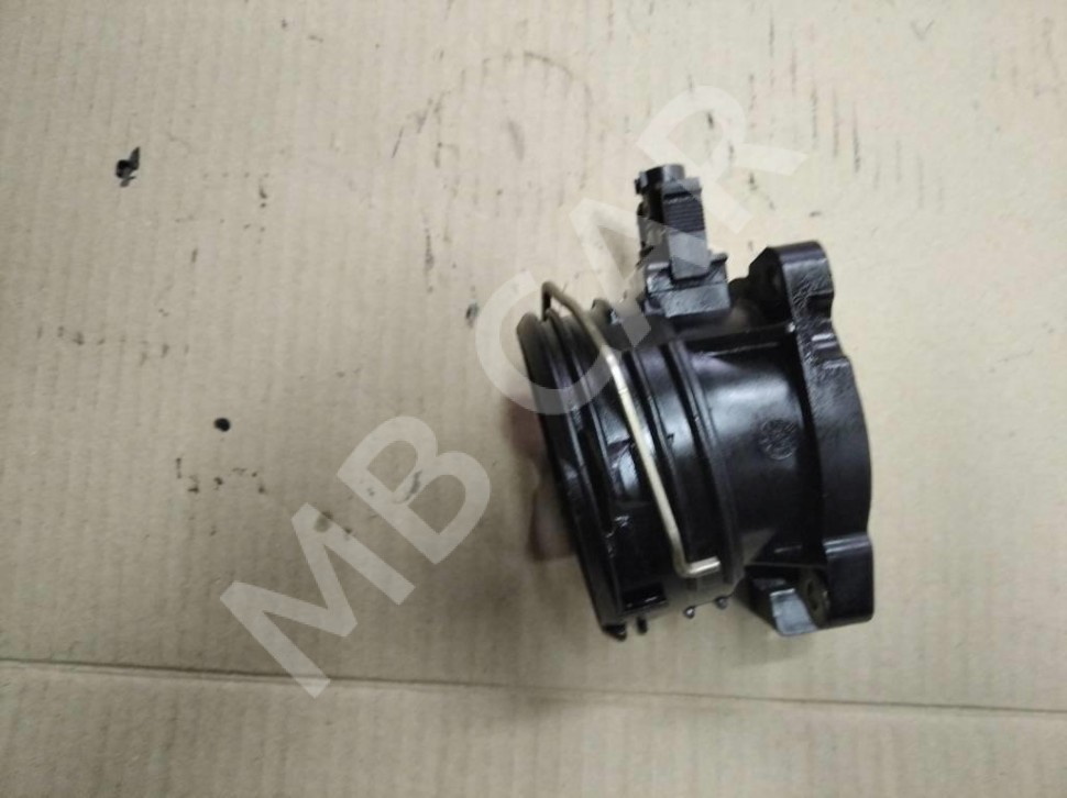 Фланец MERCEDES-BENZ E-класс W211/S211 (2002 - 2006) фото 1 &mdash; Разборка Мерседес