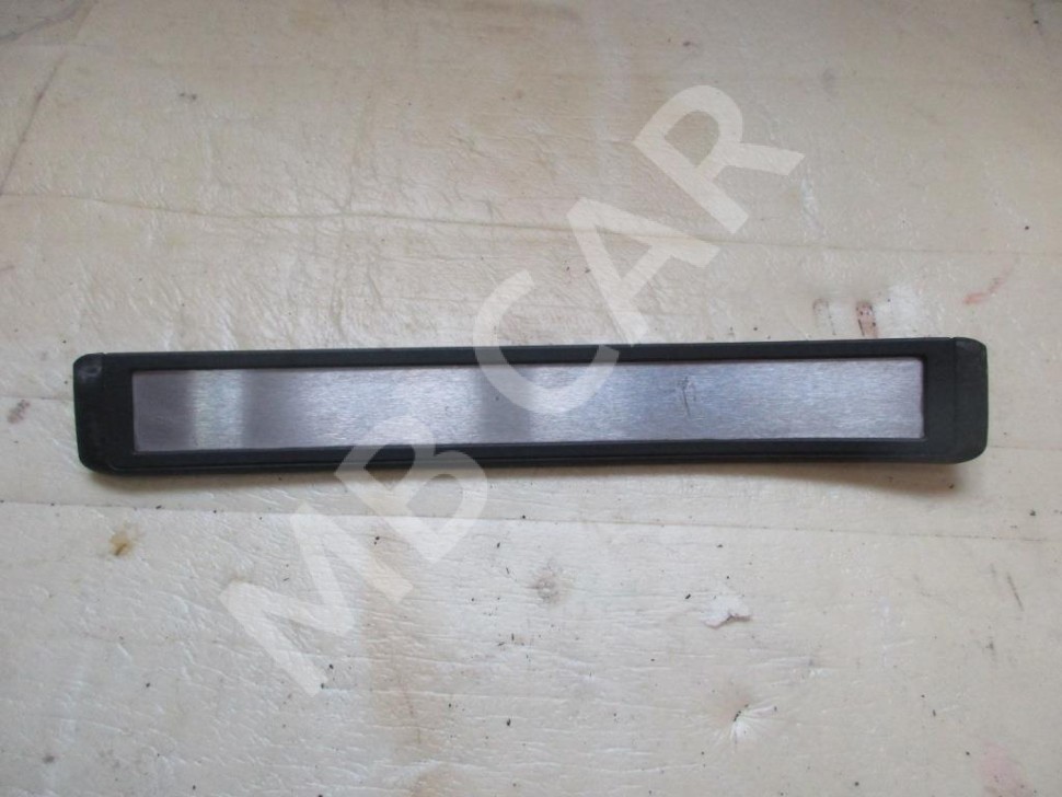 Накладка порога внутренняя MERCEDES-BENZ E-класс AMG W211/S211 (2002 - 2006) фото 1 — Разборка Мерседес