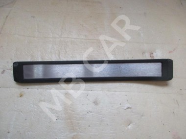 Накладка порога внутренняя MERCEDES-BENZ E-класс AMG W211/S211 (2002 - 2006) — Разборка Мерседес