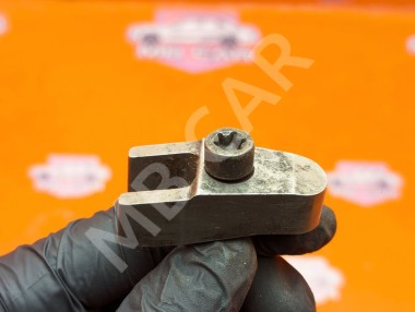 Кронштейн крепления форсунок MERCEDES-BENZ M-класс W164 (2005 - 2008) &mdash; Разборка Мерседес