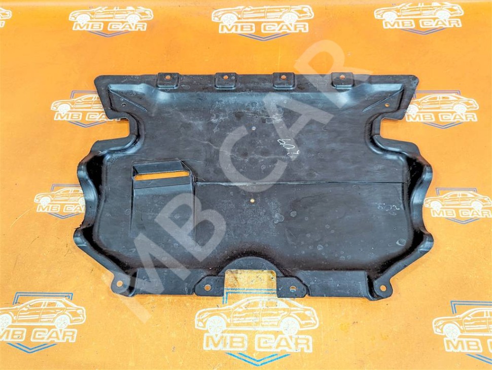 Защита двигателя MERCEDES-BENZ E-класс W213/S213/C238/A238 (2016 - 2021) фото 1 — Разборка Мерседес