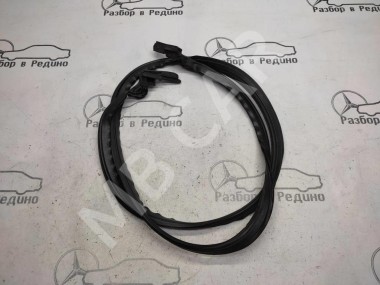 Уплотнитель MERCEDES-BENZ CLK-класс C208/A208 рестайлинг (1999 - 2003) — Разборка Мерседес