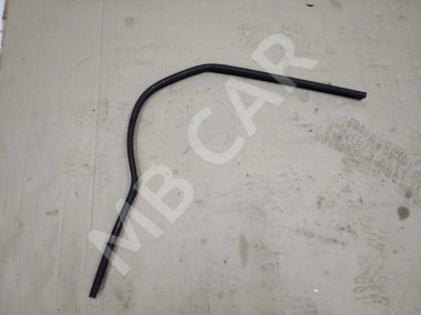 Уплотнитель капота MERCEDES-BENZ C-класс AMG W205/S205/C205/A205 (2014 - 2018) — Разборка Мерседес