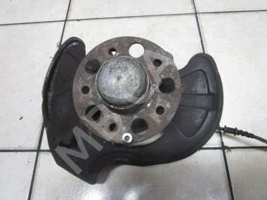 Кулак поворотный передний правый MERCEDES-BENZ C-класс W203/S203/CL203 (2000 - 2004) — Разборка Мерседес