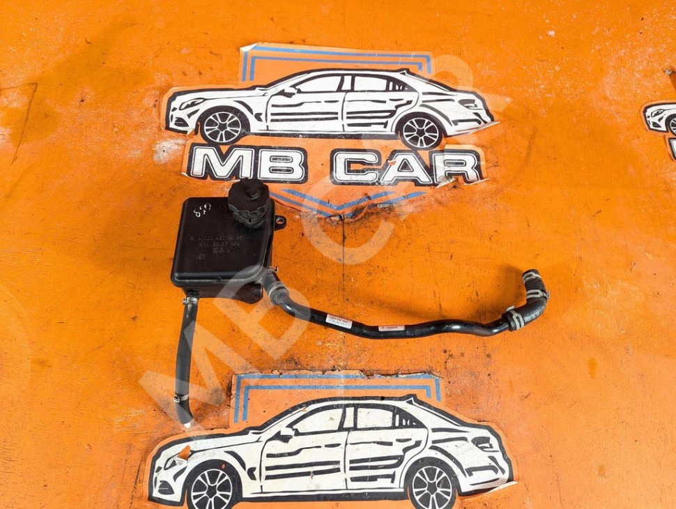 Бачок ГУРа MERCEDES-BENZ C-класс W204/S204/С204 рестайлинг (2011 - 2015) фото 1 &mdash; Разборка Мерседес