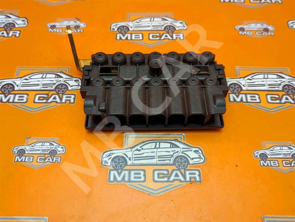 Блок предохранителей MERCEDES-BENZ Sprinter W906 (2006 - 2019) фото 1 — Разборка Мерседес