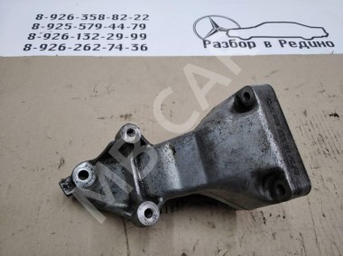 Лапа левая MERCEDES-BENZ C-класс W203/S203/CL203 (2000 - 2004) — Разборка Мерседес