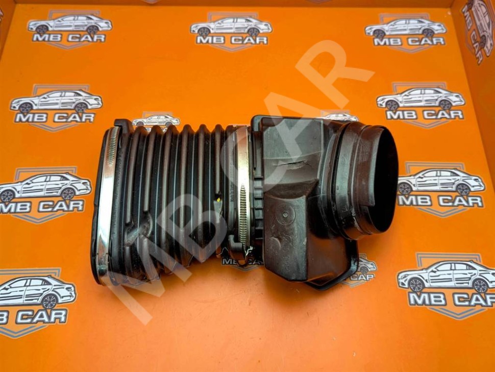 Патрубок воздушный MERCEDES-BENZ E-класс W213/S213/C238/A238 (2016 - 2021) фото 1 — Разборка Мерседес