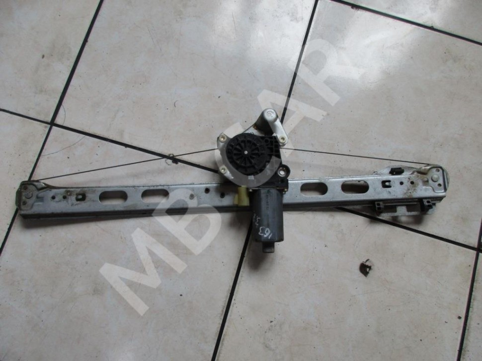 Стеклоподъемник задний правый MERCEDES-BENZ M-класс W163 рестайлинг (2001 - 2005) фото 1 — Разборка Мерседес