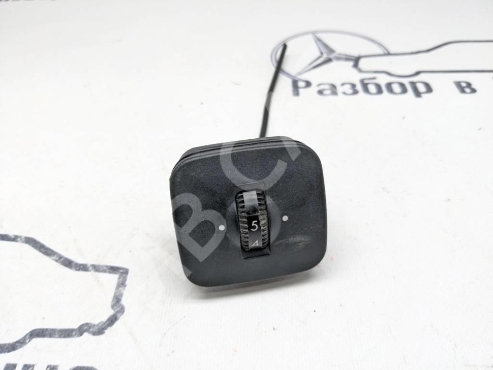 Кнопка MERCEDES-BENZ S-класс W220 (1998 - 2005) фото 1 — Разборка Мерседес