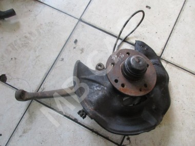 Кулак поворотный передний правый MERCEDES-BENZ C-класс W202/S202 (1993 - 1997) — Разборка Мерседес