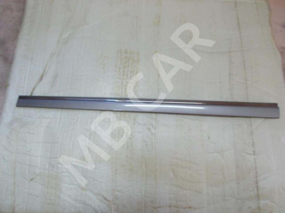 Молдинг двери MERCEDES-BENZ C-класс W203/S203/CL203 рестайлинг (2004 - 2008) фото 1 — Разборка Мерседес